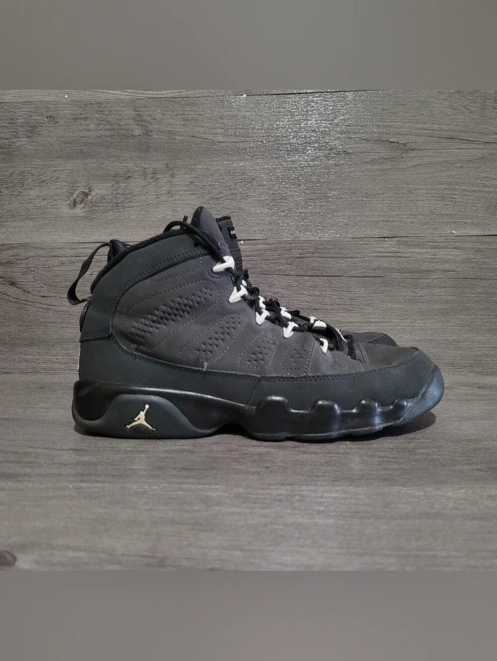 Air Jordan Retro 9 Anthracite Mens Size 7 (7y) Black Basketball Shoes